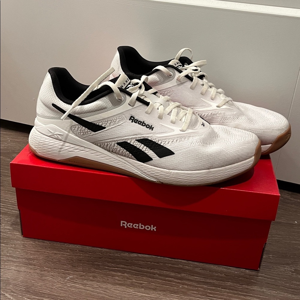 Reebok Nano X5 Men’s 10.5. VERY lightly used.